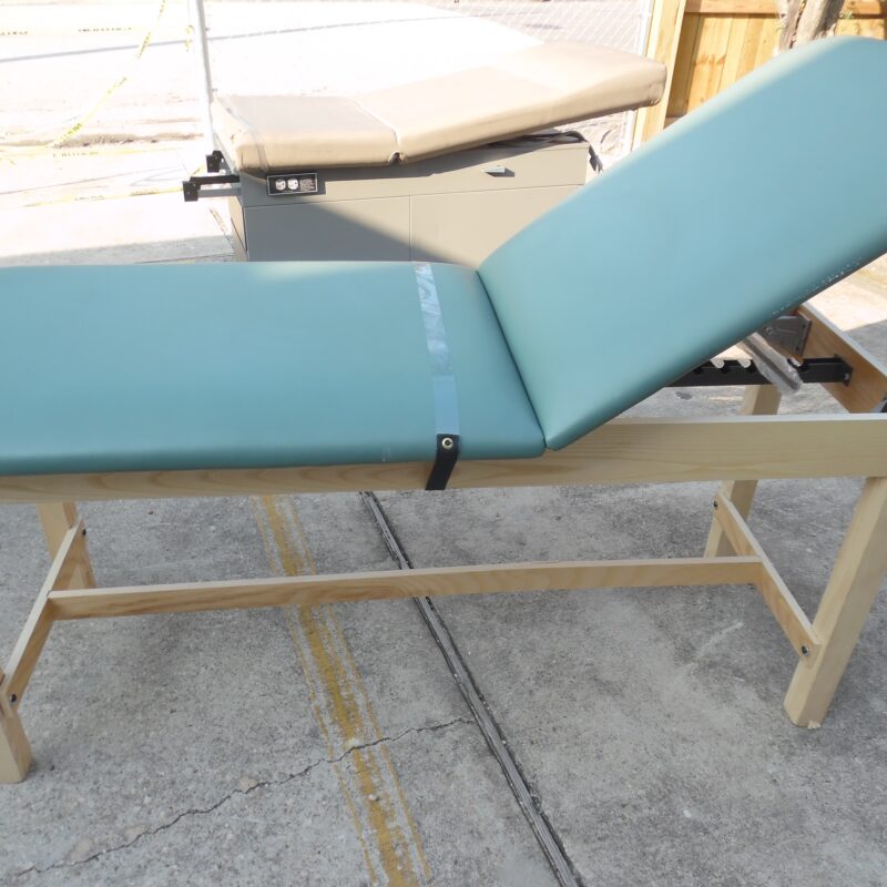 Lift-Back Treatment Table
